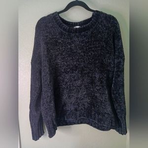 SEVEN SWEATER SLIGHTY OVERSIZED VERY VERY CRAZY SOFT !!! YOU WILL LOVE THIS ONE